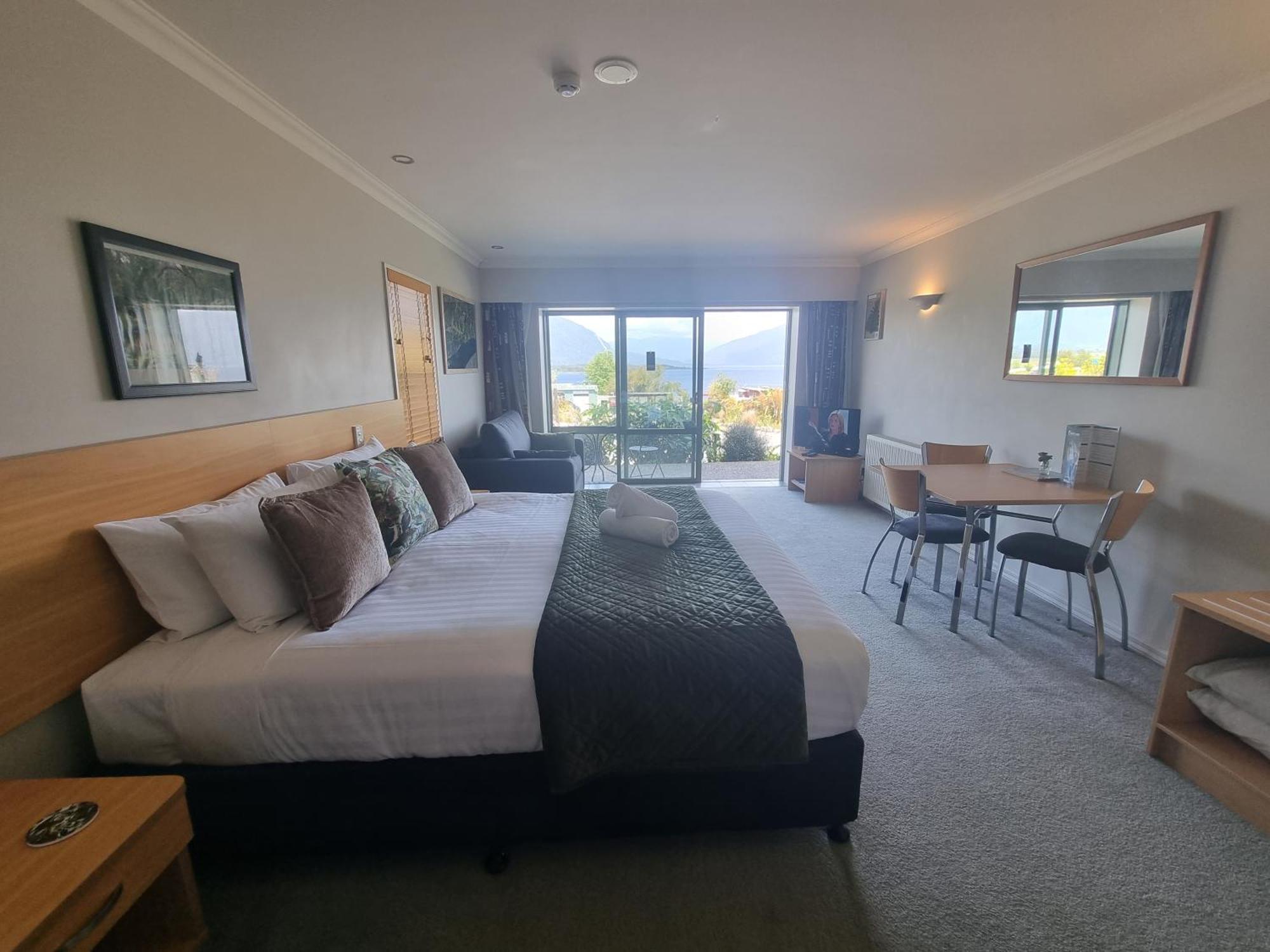 Hotel Lake Brunner Greymouth Eksteriør bilde