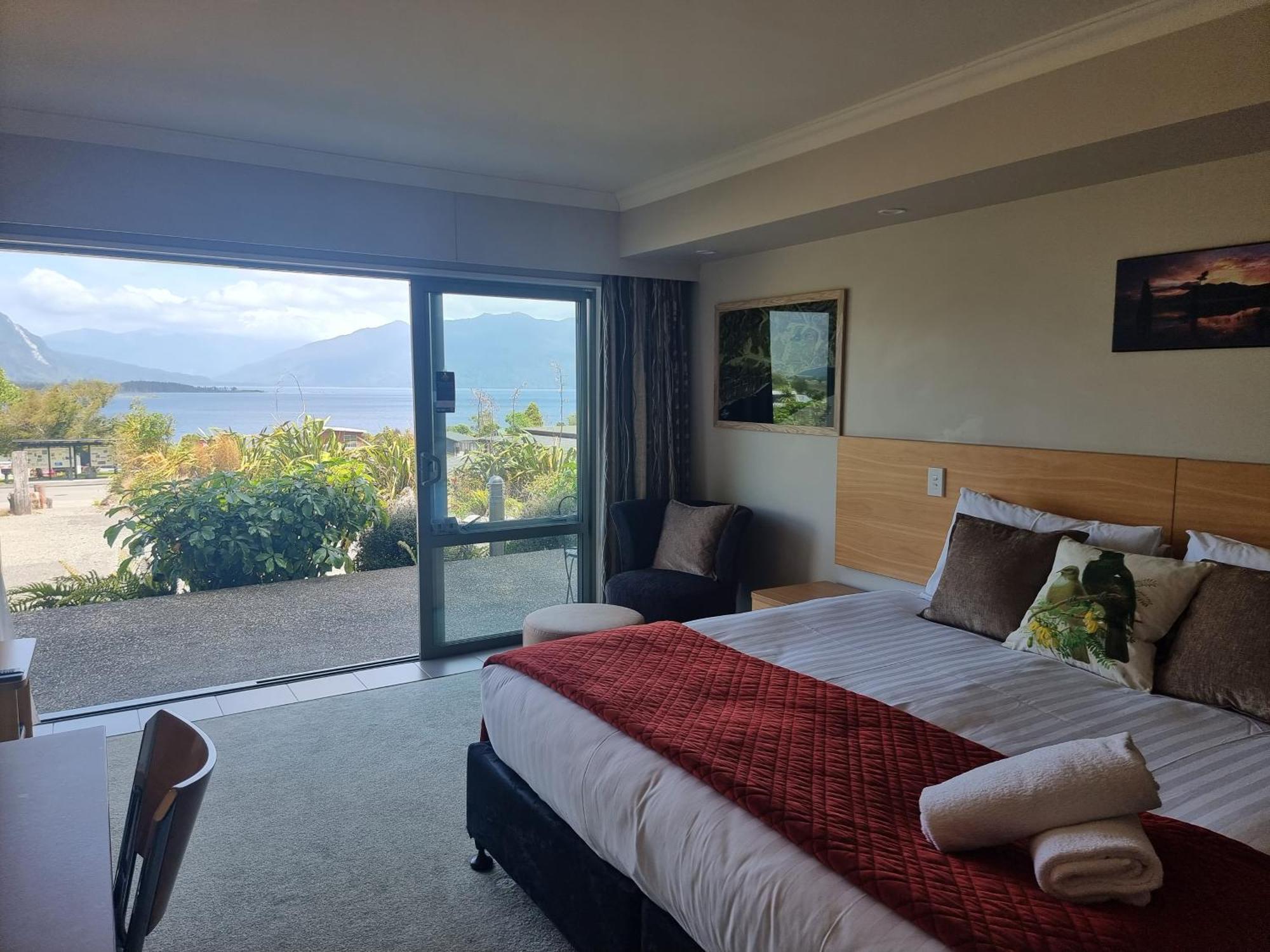 Hotel Lake Brunner Greymouth Eksteriør bilde
