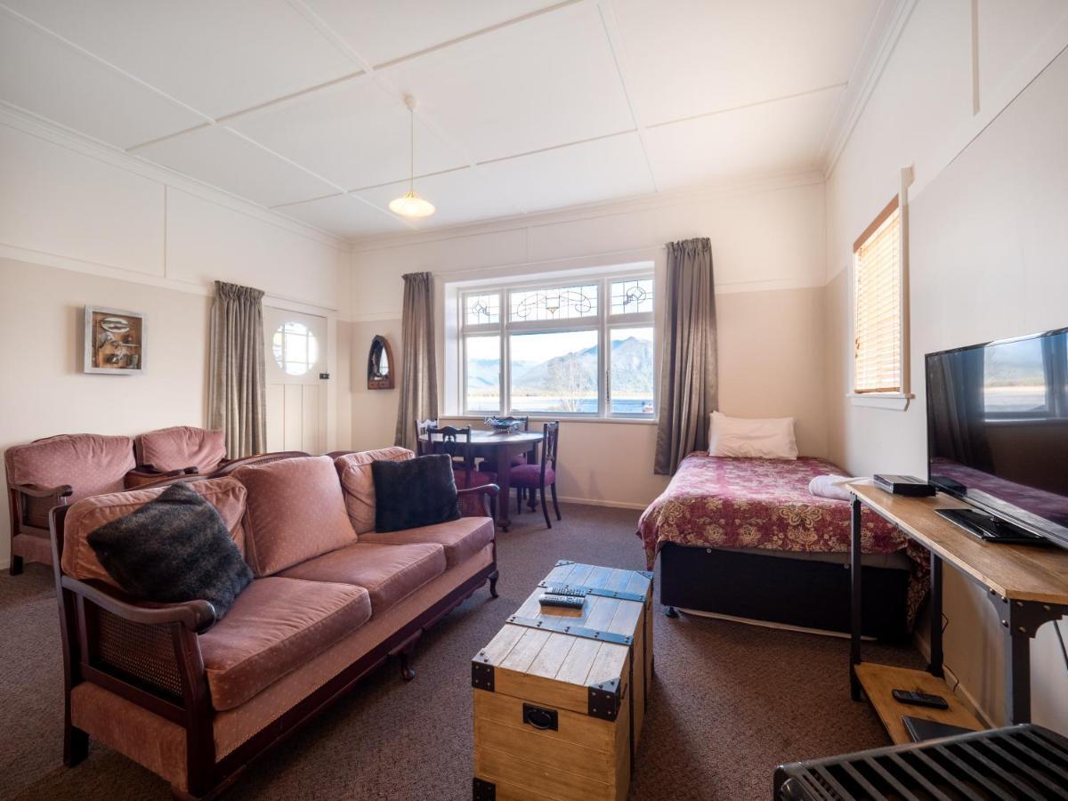 Hotel Lake Brunner Greymouth Eksteriør bilde